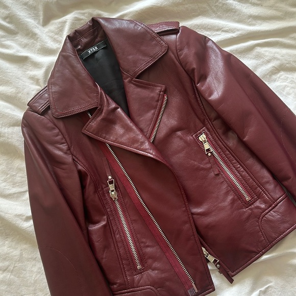 🎉 HOST PIC 🎉 NEW Burgundy Leather Moto Jacket - Picture 1 of 8